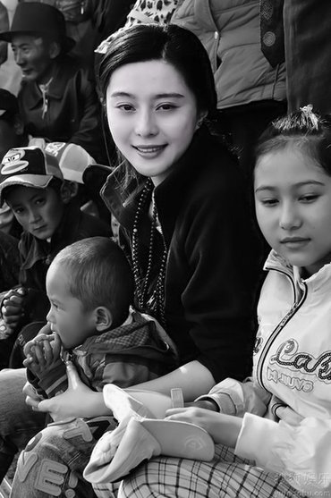 Fan Bingbing helps children fight heart defects