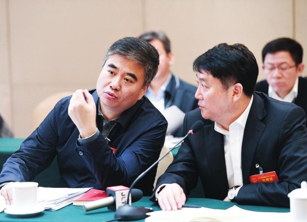 Jilin deputies attend events at two sessions