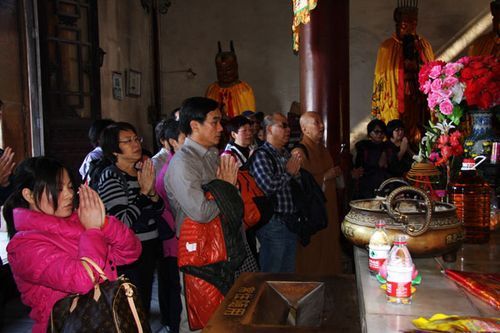 The Buddhist Appeal of Jiuhua Mountain