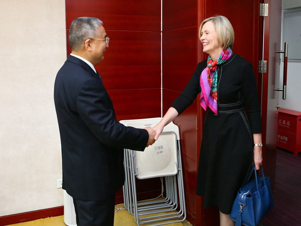 DRC Vice-President meets with Pro-Vice-Chancellor of University of Cambridge