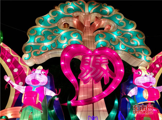 Lantern Festival celebrations span the Straits