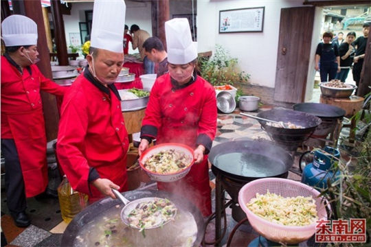 Food fiesta held in Yongtai
