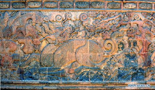 Architectural sculptures preserved in Henan