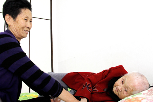 The happy life of a 105-year-old lady