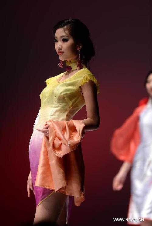 Gao Lixin's creations at Qingdao Fashion Week