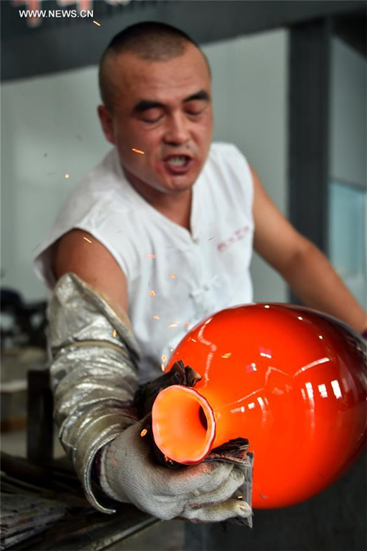 Colored glaze ornaments made in Zibo