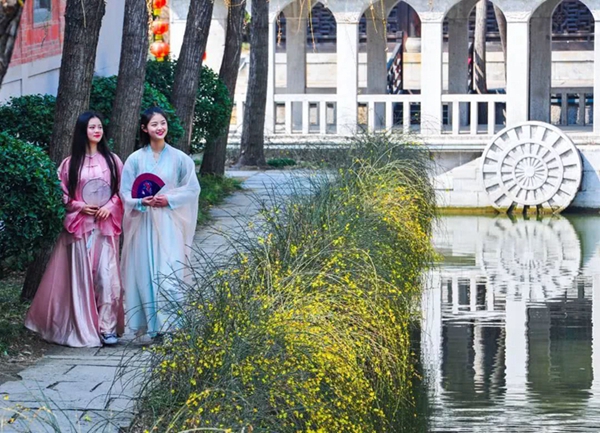 Early spring scenes full of life in Taierzhuang ancient town