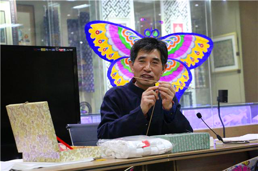 Shandong intangible cultural heritage classroom: how to make a simple kite