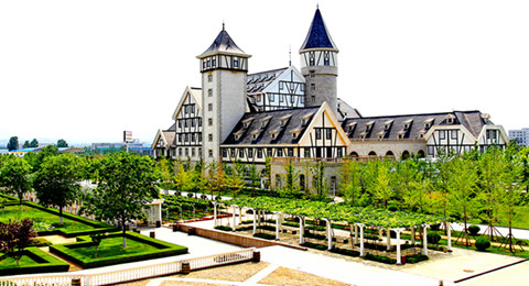 Yantai, an international vine and wine city