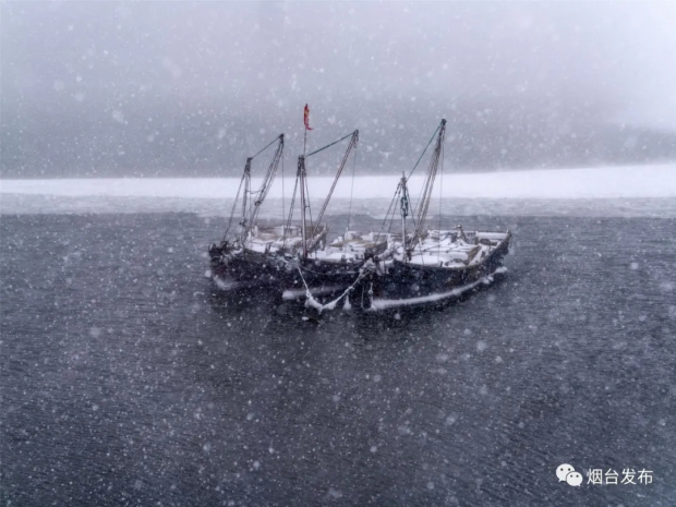 Heavy snow blankets Yantai