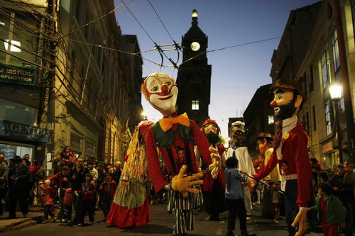 Clown festival marks Chile's 200th independance anniversary