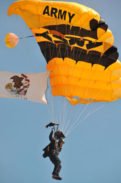 Chicago Air and Water Show kicks off