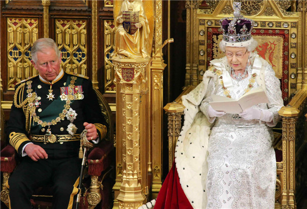 Britain's Queen Elizabeth delivers her speech in the House of Lords, during the State Opening of Parliament at the Palace of Westminster in London May 8, 2013. Queen Elizabeth opens Parliament