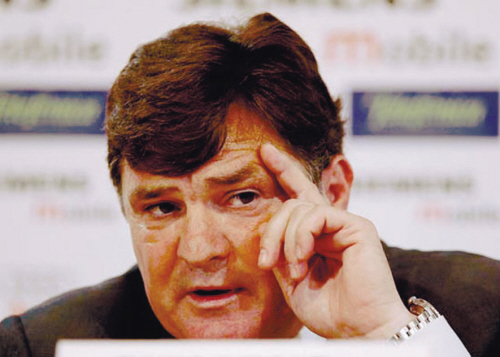 Camacho admits overestimating Chinese players Camacho admits overestimating Chinese players