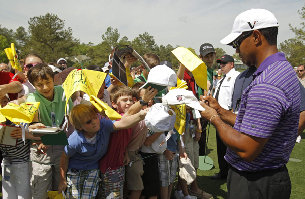 丑聞無礙“老虎”拿獎(jiǎng) 伍茲獲高爾夫最佳男球員