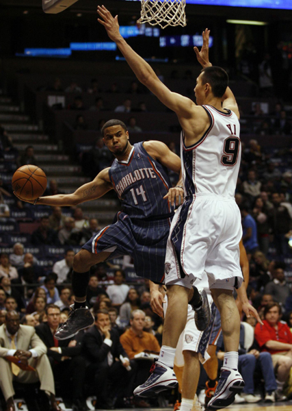 NBA：IZOD中心告別戰(zhàn) 籃網(wǎng)負(fù)山貓