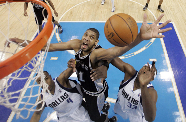 NBA季后賽:鄧肯25分 馬刺客場(chǎng)102:88屠小牛