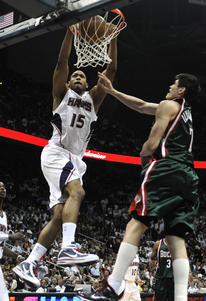 NBA季后賽：雄鹿頂翻老鷹 掘金扳倒爵士