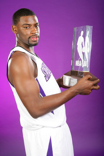 埃文斯力壓兩勁敵 當(dāng)選NBA本季最佳新秀