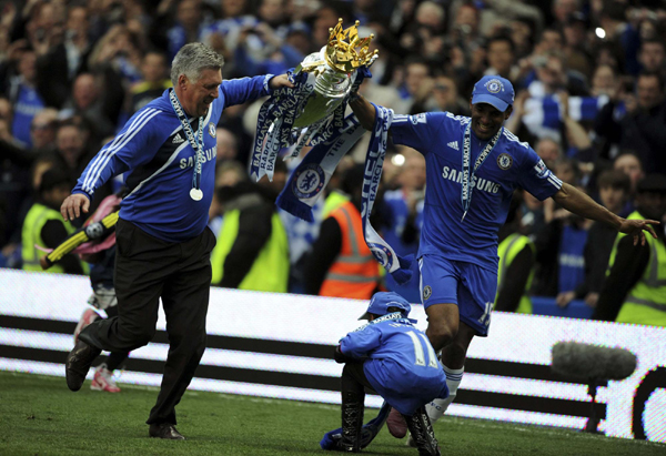 英超：切爾西力壓曼聯(lián)1分 第四次奪冠