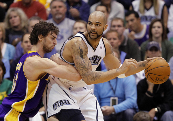 NBA:科比32分 湖人4:0橫掃爵士會師太陽