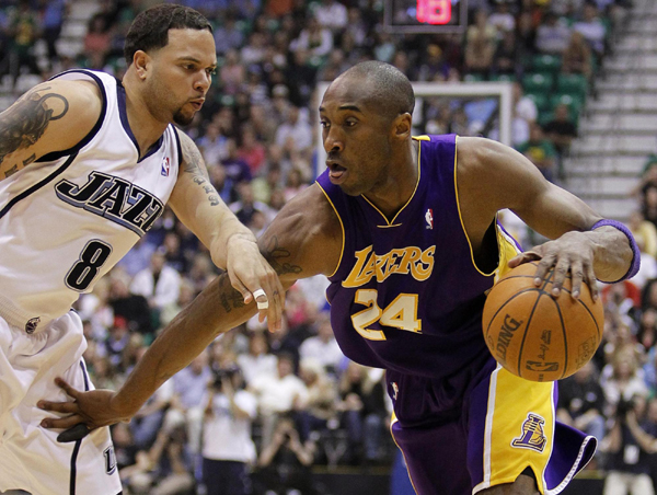 NBA：科比32分 湖人4:0橫掃爵士會(huì)師太陽(yáng)