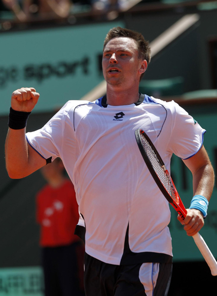 法網(wǎng)：大威輕松晉級(jí) 阿扎倫卡、桑切斯連遭爆冷