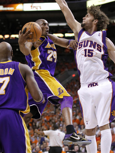 NBA：科比36分難救湖人 斯塔德邁爾42分太陽奏凱