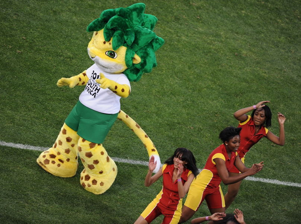 揭秘南非世界杯最靚風(fēng)景線：土著美女組性感啦啦隊(duì)