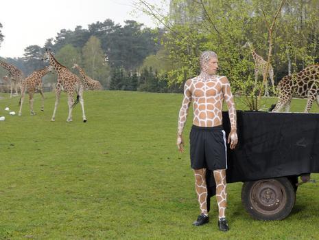 德國隊(duì)曝光“非洲寫真”