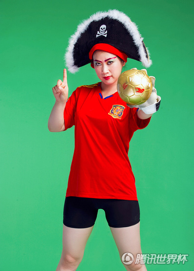 芙蓉姐姐化身瘋狂球迷大展身材