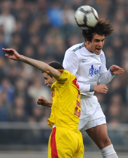 中超：天津完勝闖入亞冠 保級(jí)大戰(zhàn)末輪打響