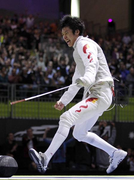 擊劍世錦賽：中國男隊大逆轉(zhuǎn) 歷史首獲花劍團體冠軍