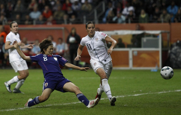 女足世界杯：兩度頑強(qiáng)扳平 日本點(diǎn)球5:3美國(guó)首次奪冠