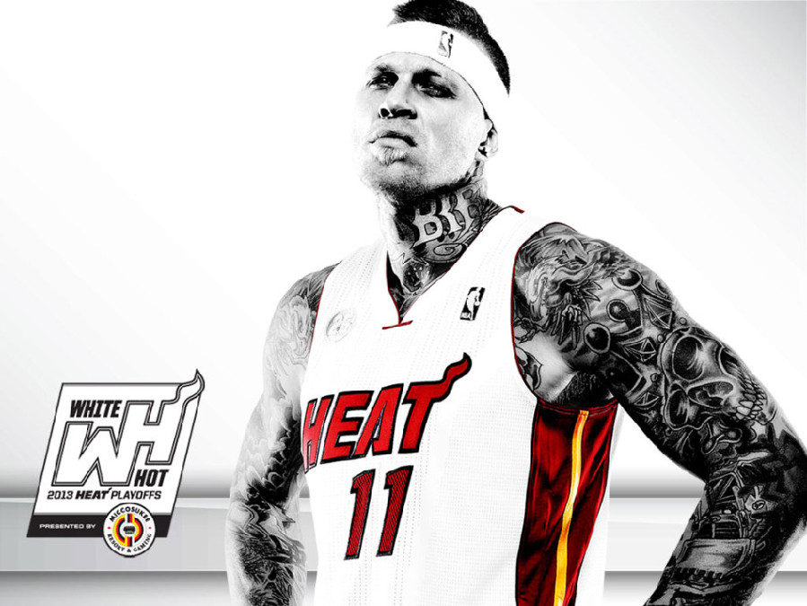 熱火白熱主題季后賽寫真 “詹皇”率15大型男出鏡