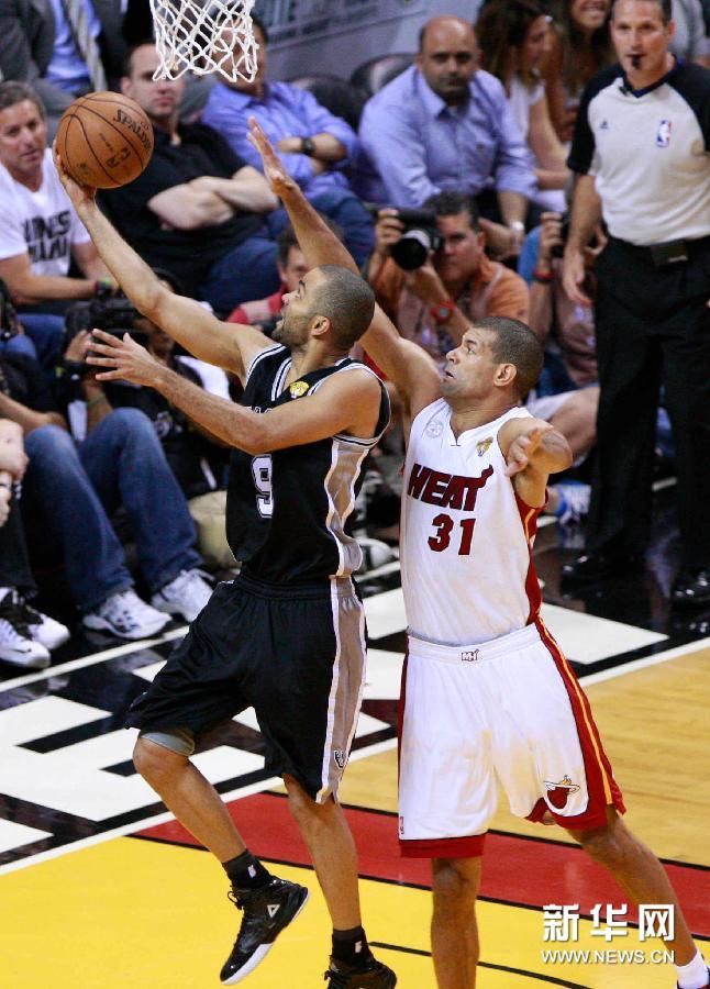 熱火力擒馬刺 4:3逆轉(zhuǎn)奪2013年NBA總冠軍