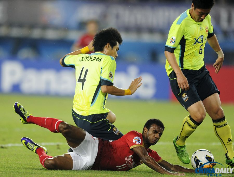 2013亞冠決賽：廣州恒大創(chuàng)造歷史 主場平首爾FC總比分3:3奪冠