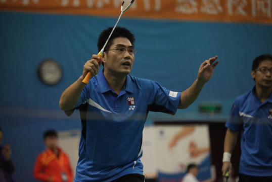 首屆商學(xué)院EMBA羽毛球團(tuán)體賽落幕中歐隊(duì)獲得冠軍