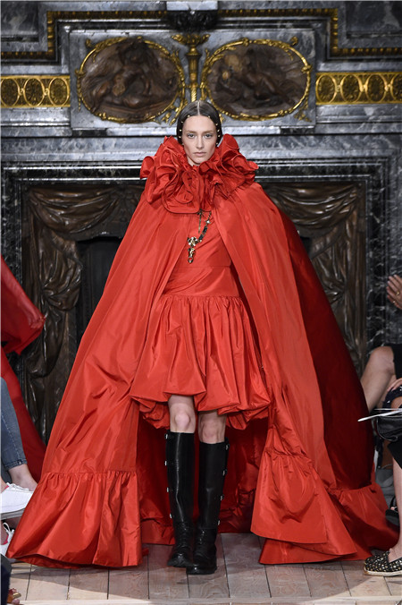 Fashion peaks in three major shows