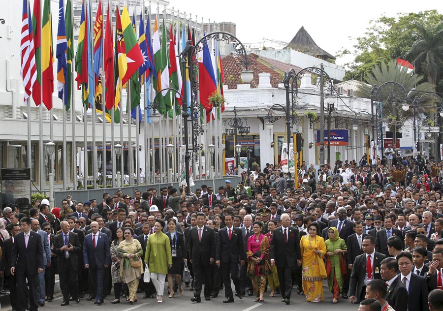 Historic walk re-enacted to commemorate Bandung Conference