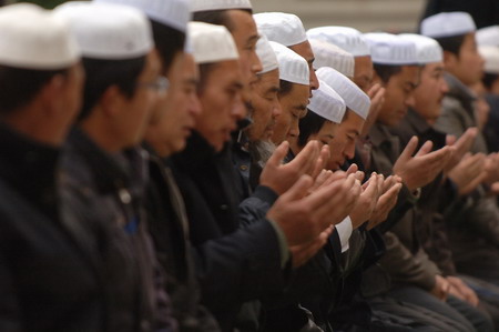 Muslims worldwide celebrate Eid al-Adha
