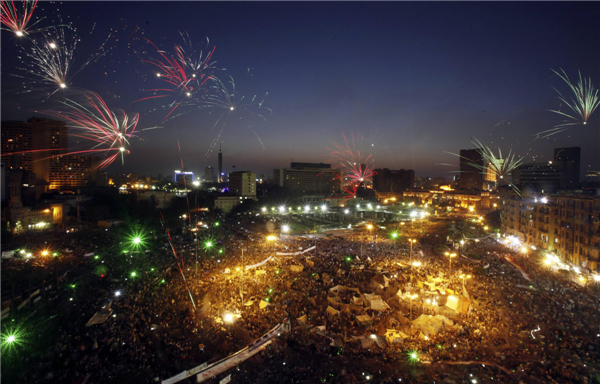 Huge crowds rally in Egypt, political talks stalled