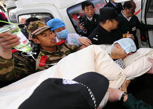 搶救礦難重傷者