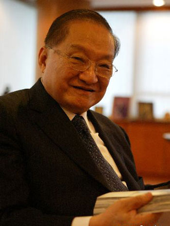 金庸：武俠小說的“絕代宗師”