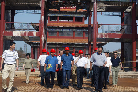 海南省委書記衛(wèi)留成視察?？邙欀扌鲁鞘┕がF(xiàn)場