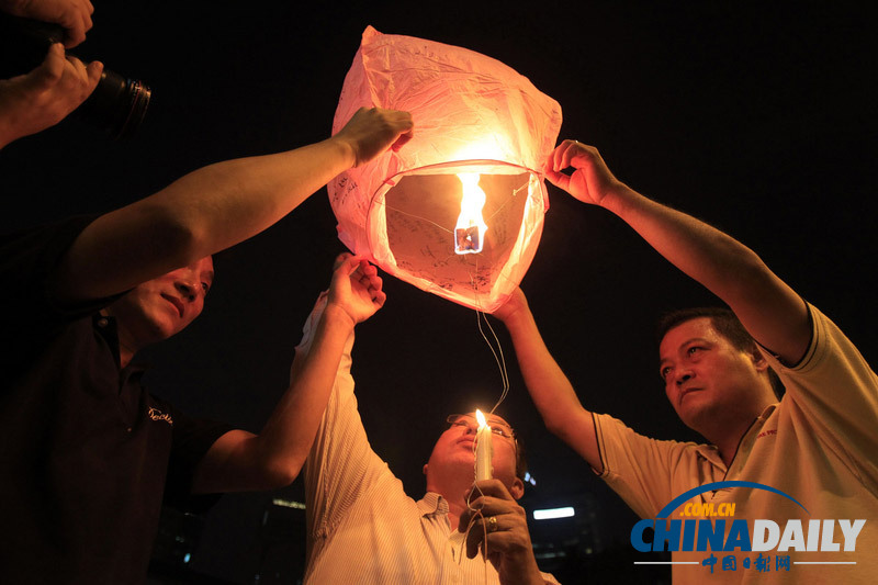 祈福、搜救、調(diào)查 馬航客機失聯(lián)進(jìn)入第四天